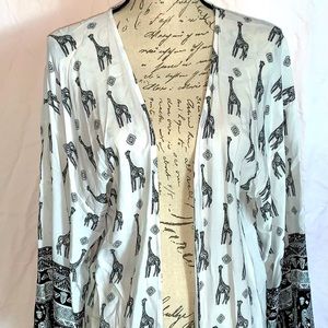 Giraffe print kimono topper… One size fits all